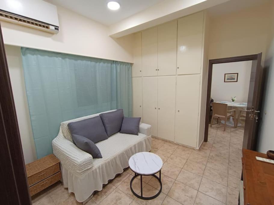 Athens Sky Suites 1 Pireo Esterno foto